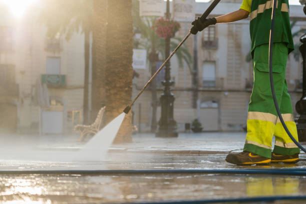 Garage Pressure Washing in Wyandotte, MI